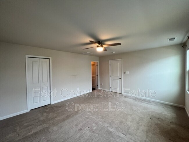 Building Photo - 216 Salida Trl