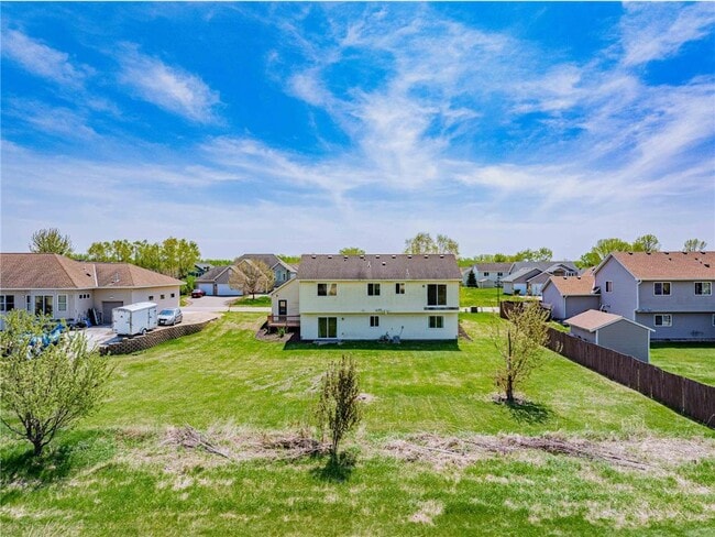 Building Photo - 2112 Blake Ave