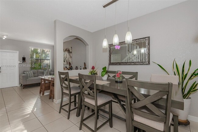 Building Photo - 3816 SW 169th Terrace