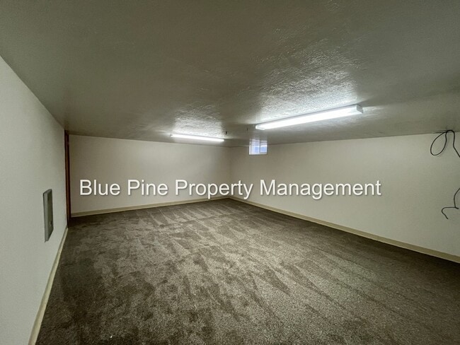 Building Photo - 1570 12th St