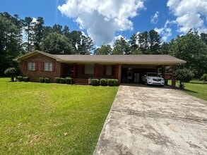 Building Photo - 150 Stilwell Cir