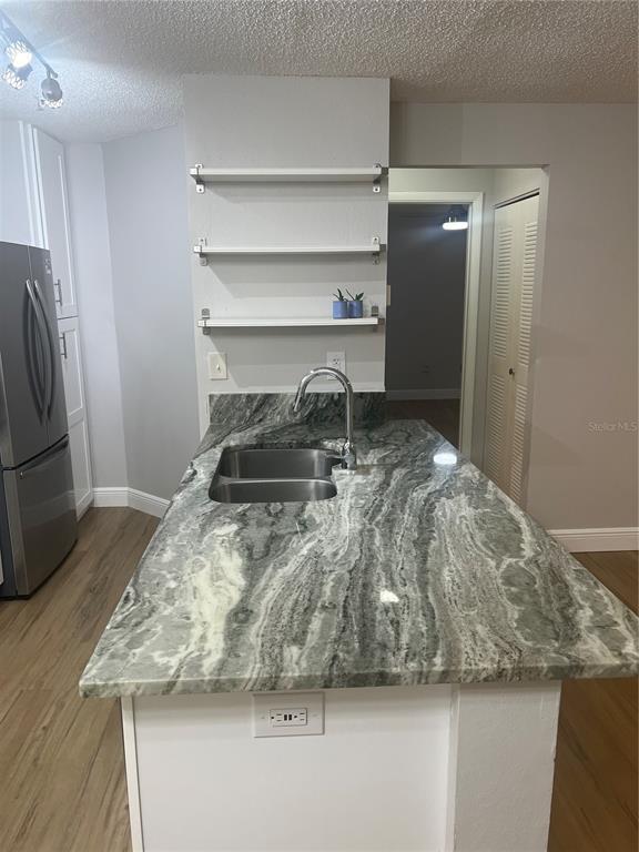 Building Photo - 956 Salt Pond Pl
