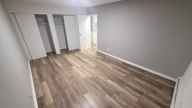 Building Photo - 787 Vose Ave