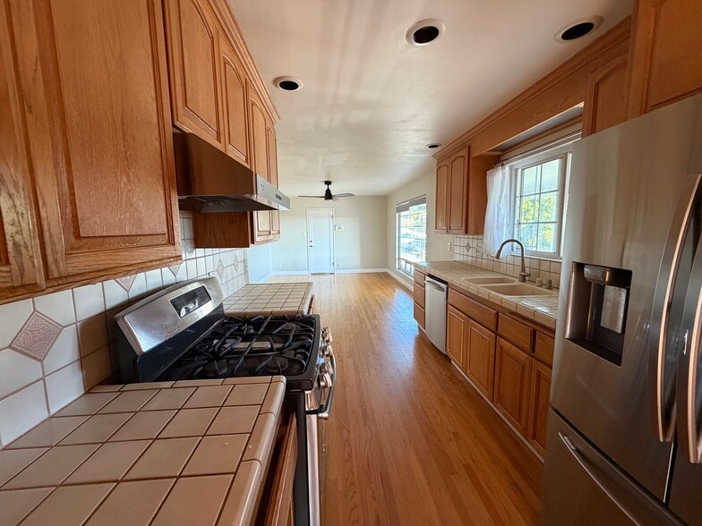 Building Photo - 4806 Lodi Way