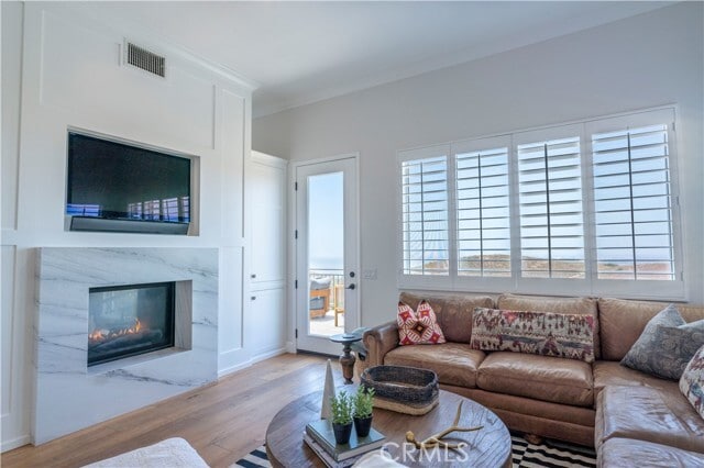 Building Photo - 6206 E Cliffway Dr