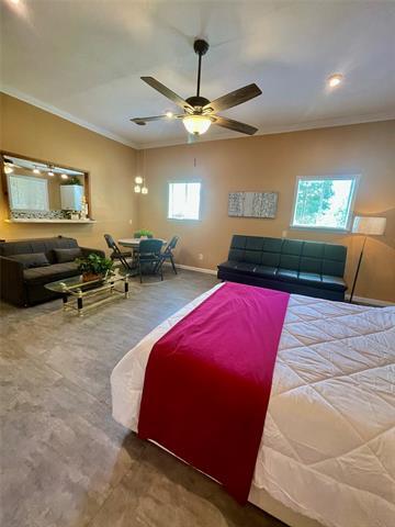 Building Photo - 10480 Parkview Cir