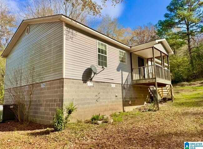 Building Photo - 132 Lola St