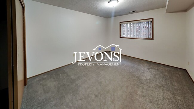 Building Photo - 209 N 72nd Ave