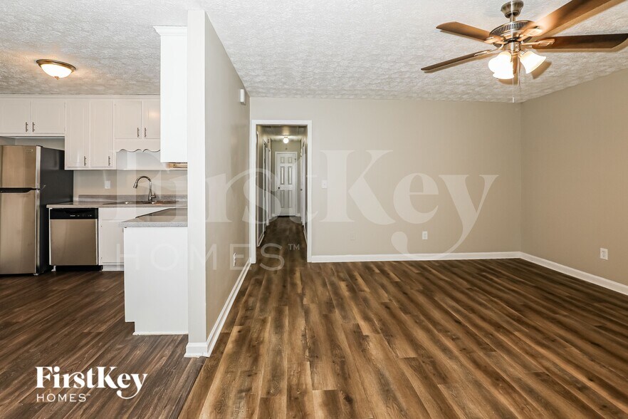 Building Photo - 161 Caldwell Dr