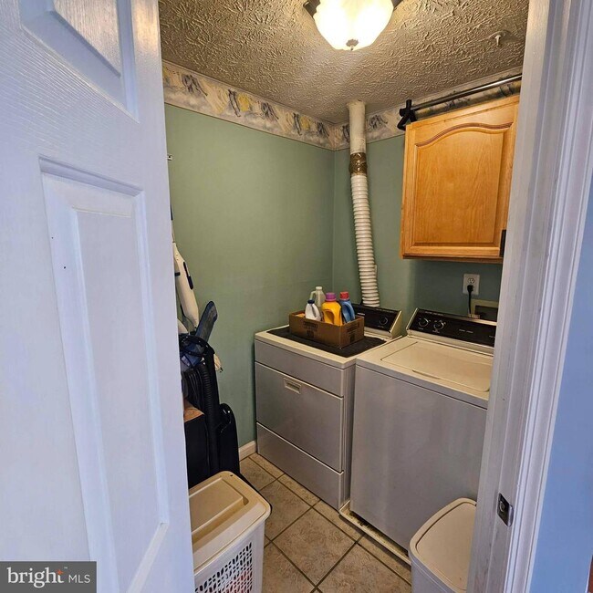 Building Photo - 6600 St Ignatius Dr