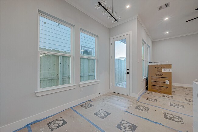 Building Photo - 6840 Del Rio St
