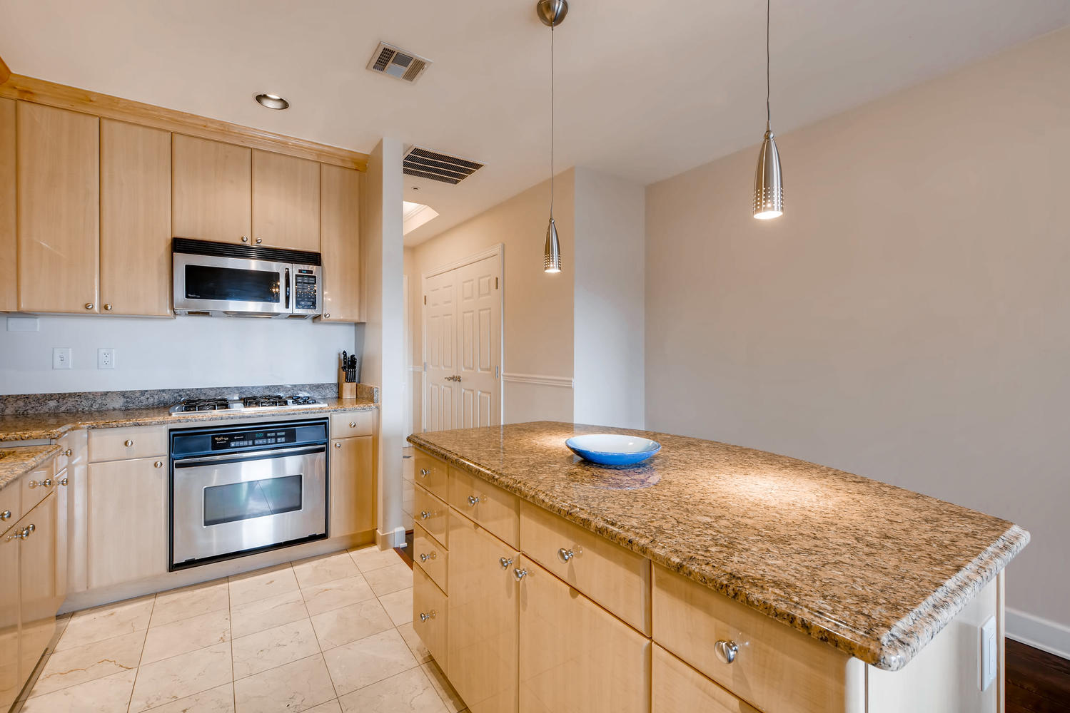 Building Photo - 1827 Grant St