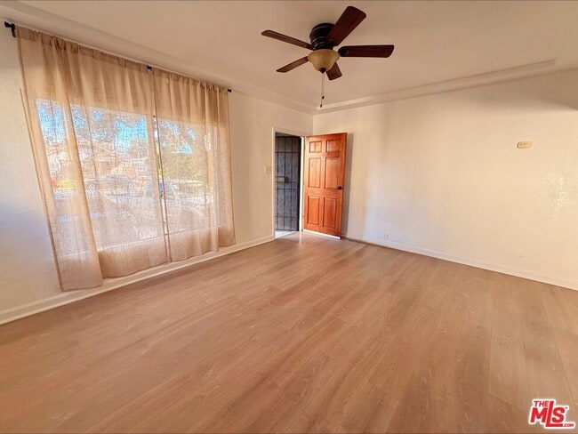 Building Photo - 3659 6th Ave