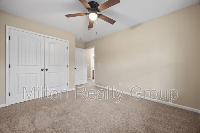 Building Photo - 111 Angel Oak Dr