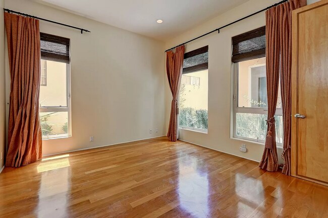 Building Photo - Stunning 4-Bedroom Home for Lease – Prime ...