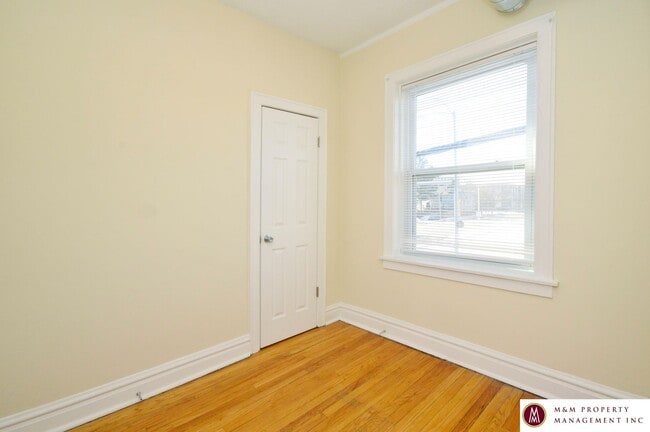 Building Photo - 201-207 N Harlem Ave