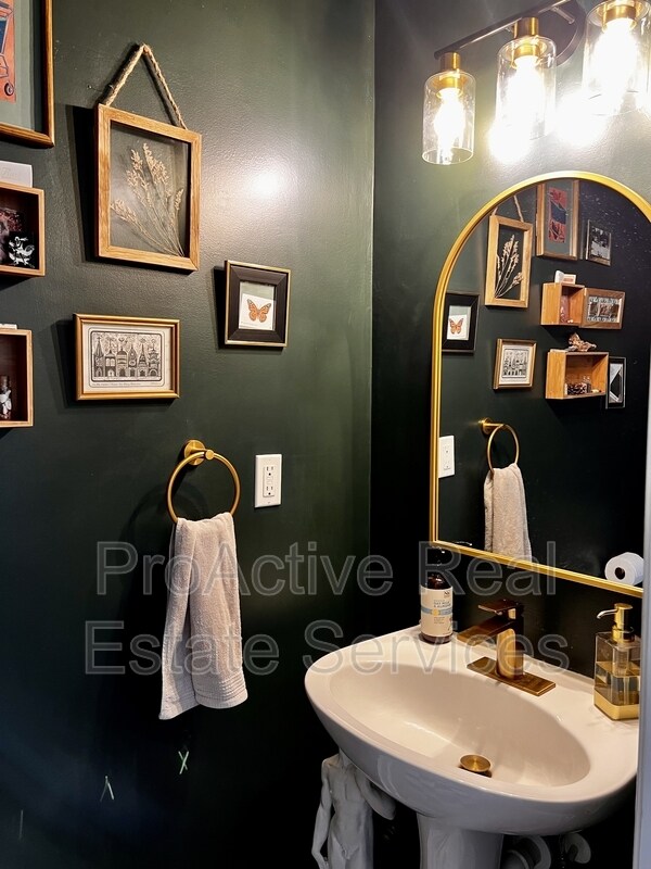 Building Photo - 5268 Pirata Pl