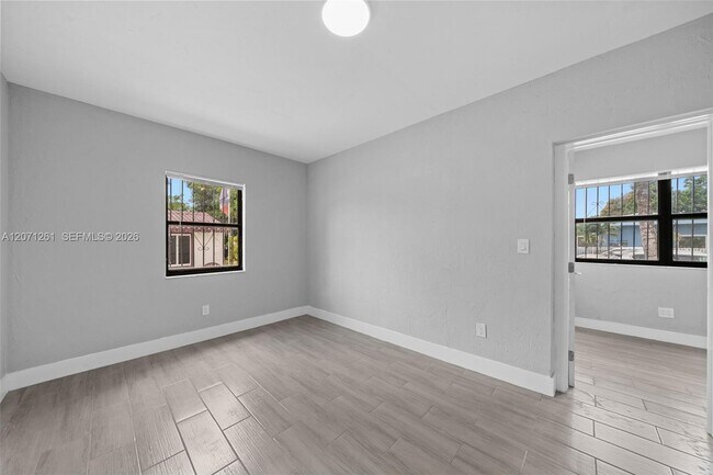 Building Photo - 1227 NW 27th St