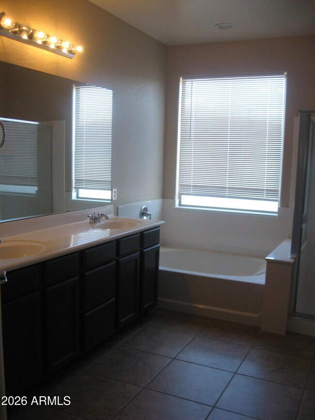 Building Photo - 12616 W Blackstone Ln