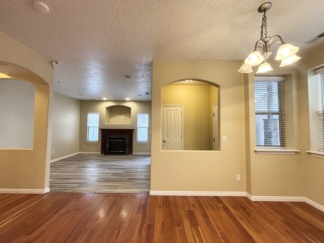 Building Photo - 4596 Red Sage Ct