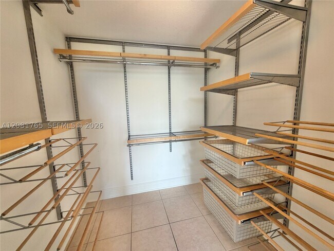 Building Photo - 1650 Coral Wy