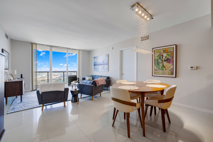 Building Photo - 50 Biscayne Blvd