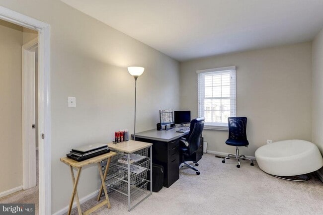 Building Photo - 6069 Crown Royal Cir