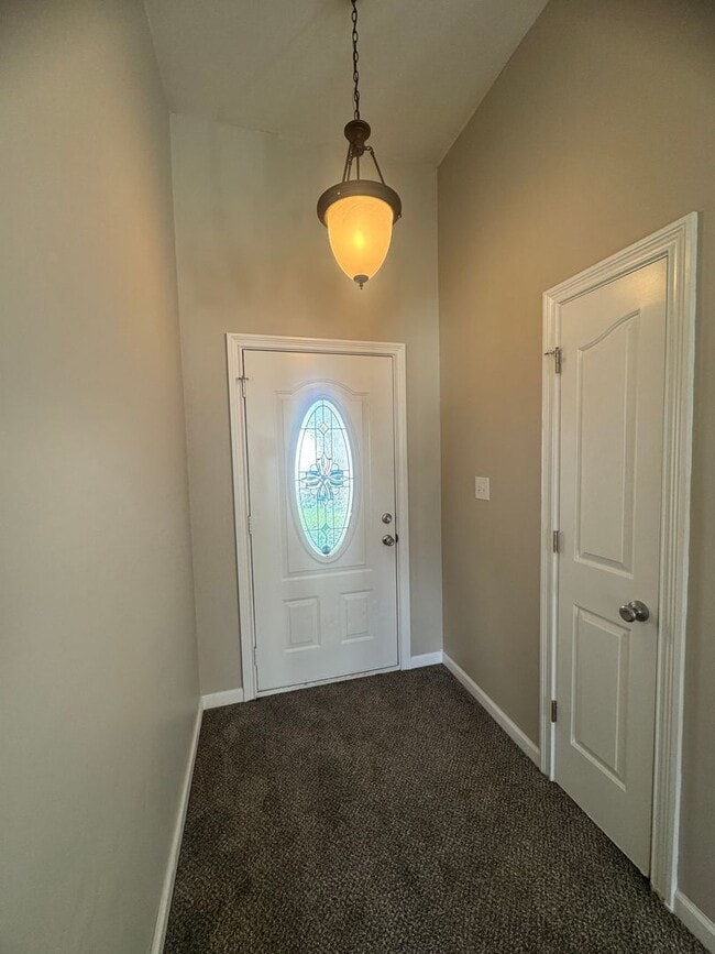 Building Photo - Beautiful Single Family Home