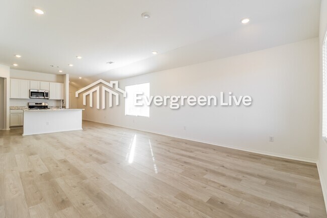 Building Photo - 190 Sarah Alyse Ln