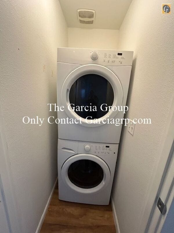 Building Photo - 7128 N Richmond Ave