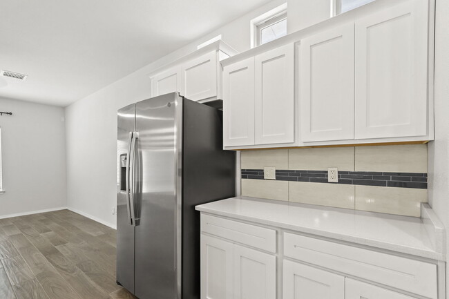 Building Photo - 7352 Frostline Pl