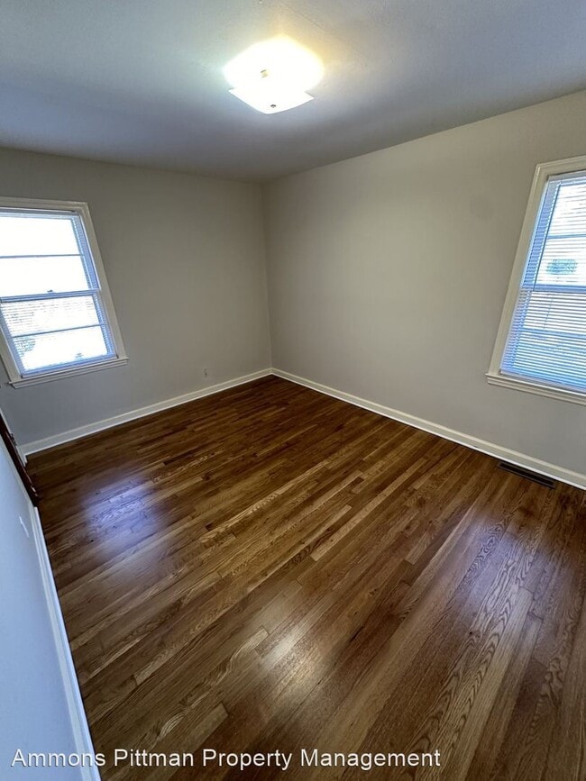 Building Photo - 3 br, 1 bath House - 2626 Crestline Avenue