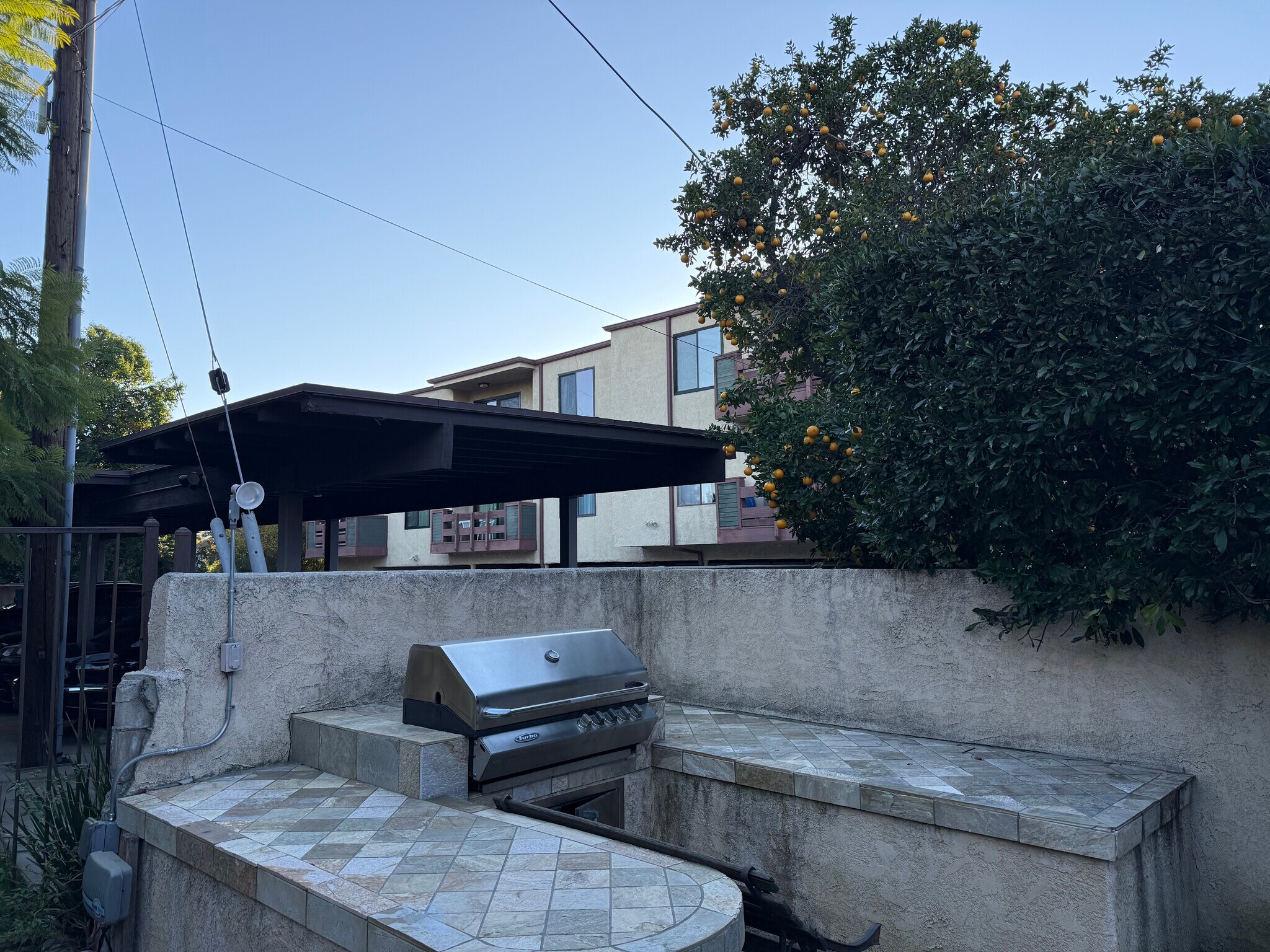 Building Photo - 4524 Tujunga Ave