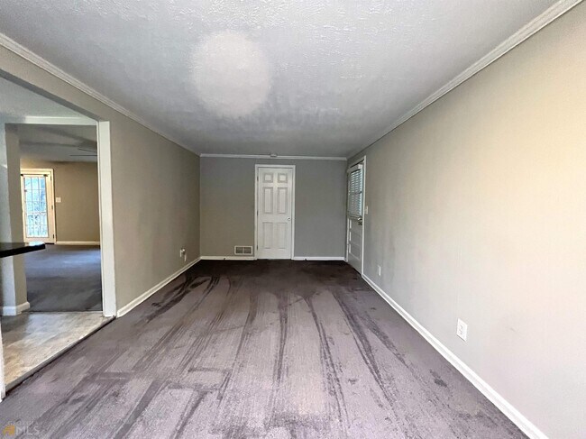 Building Photo - 107 Kristy Ln