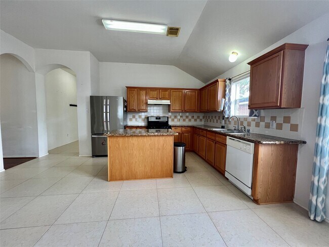 Building Photo - 9803 Hallmark Ln
