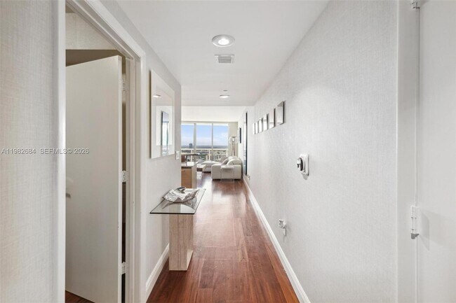 Building Photo - 1800 S Ocean Dr