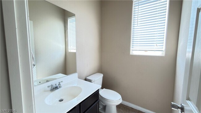 Building Photo - 6675 Prairie Dusk Dr