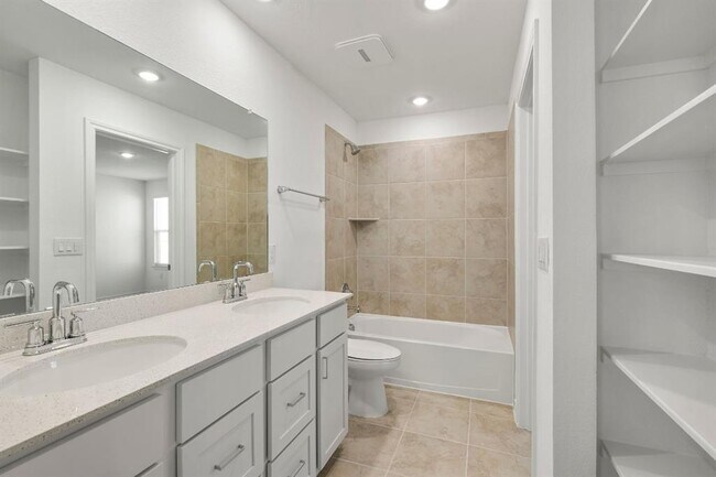 Building Photo - 5304 Jason Dr
