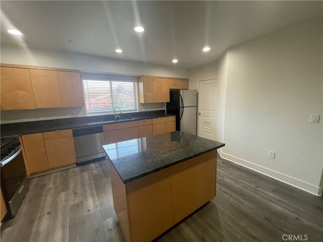 Building Photo - 11312 Huston St