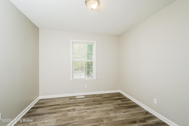 Building Photo - 8906 Greenmoore Dr