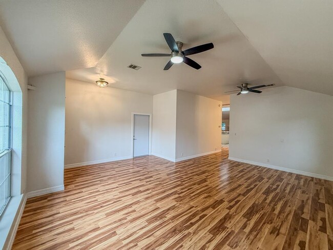 Building Photo - 16908 Cactus Blossom Dr
