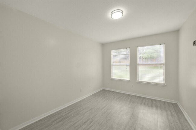 Building Photo - 839 Autumn Point Ln