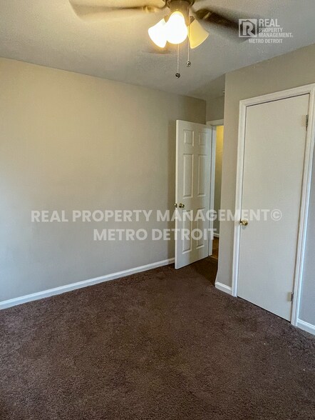 Building Photo - 25284 Stanford St