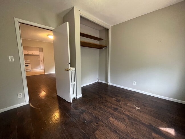 Building Photo - 1092 Edgerton St