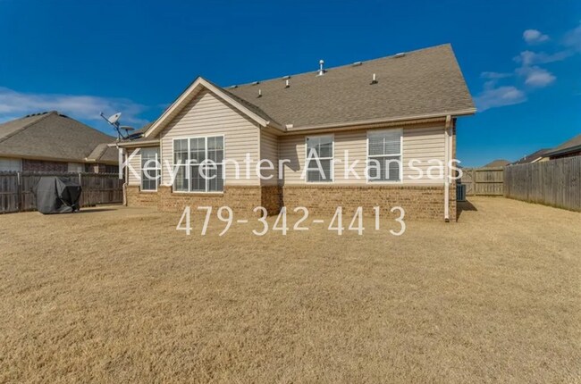Building Photo - 3105 SW Waterleaf Ave