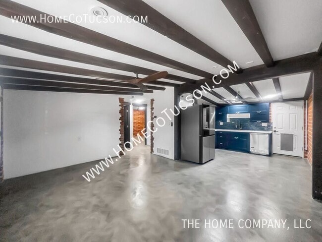 Building Photo - 4535 E Fairmount St