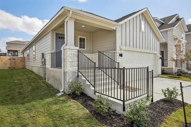 Building Photo - 2236 Delano Dr