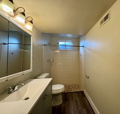 Building Photo - Spacious 5-Bedroom Single-Family Home with Fenced Yard & Garage