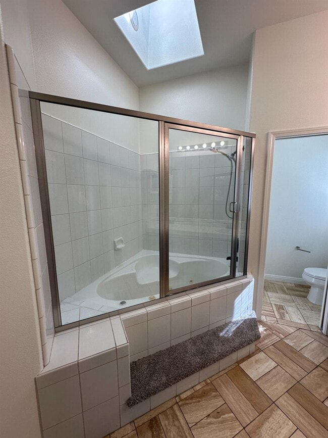 Building Photo - 7351 N Bain Ave