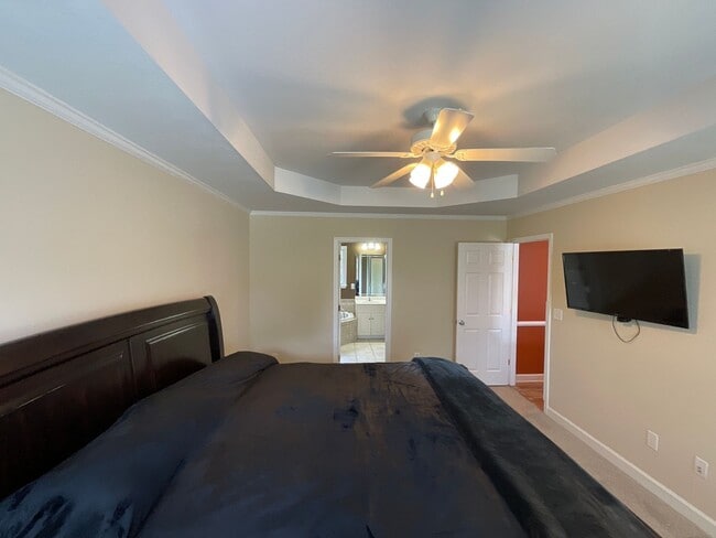 Building Photo - 4196 Aerie Cir